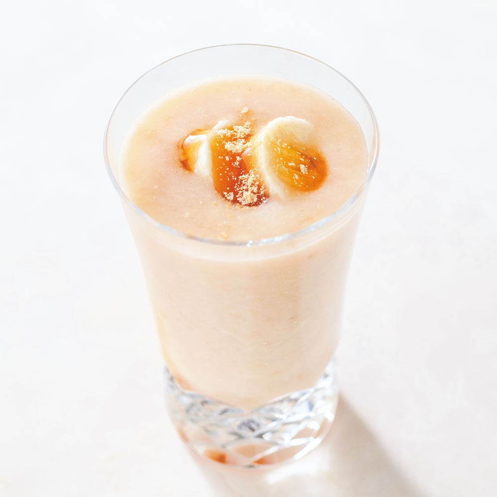 Banana smoothie with manuka honey and amazake